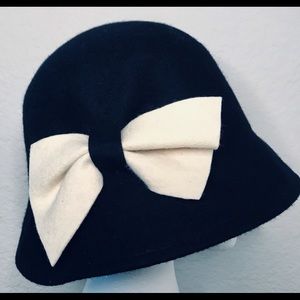 Black Cloche Wool Hat with Cream Bow